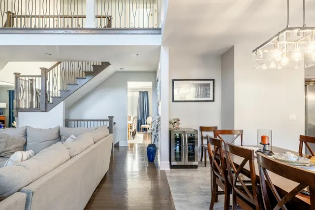 $1,125,000 | 3804 Brigata Drive, Valparaiso, IN 46385