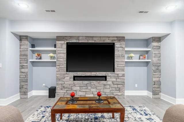 $1,125,000 | 3804 Brigata Drive, Valparaiso, IN 46385