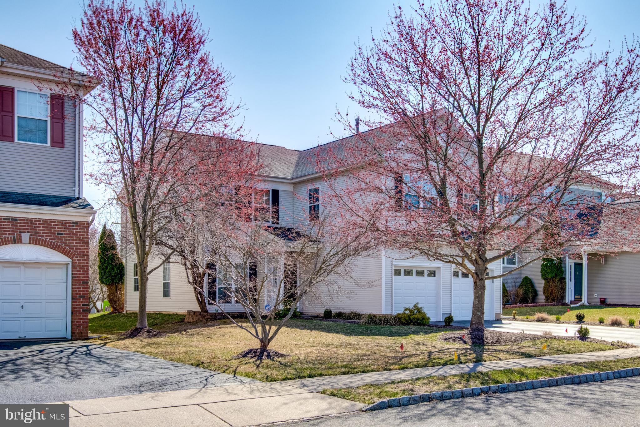 18 Manley Road Pennington, NJ 08534 - Photo 2 of 34