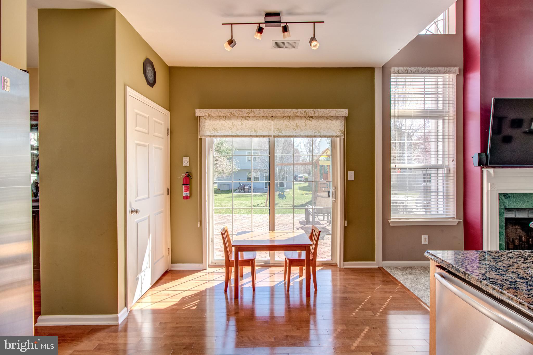 18 Manley Road Pennington, NJ 08534 - Photo 11 of 34