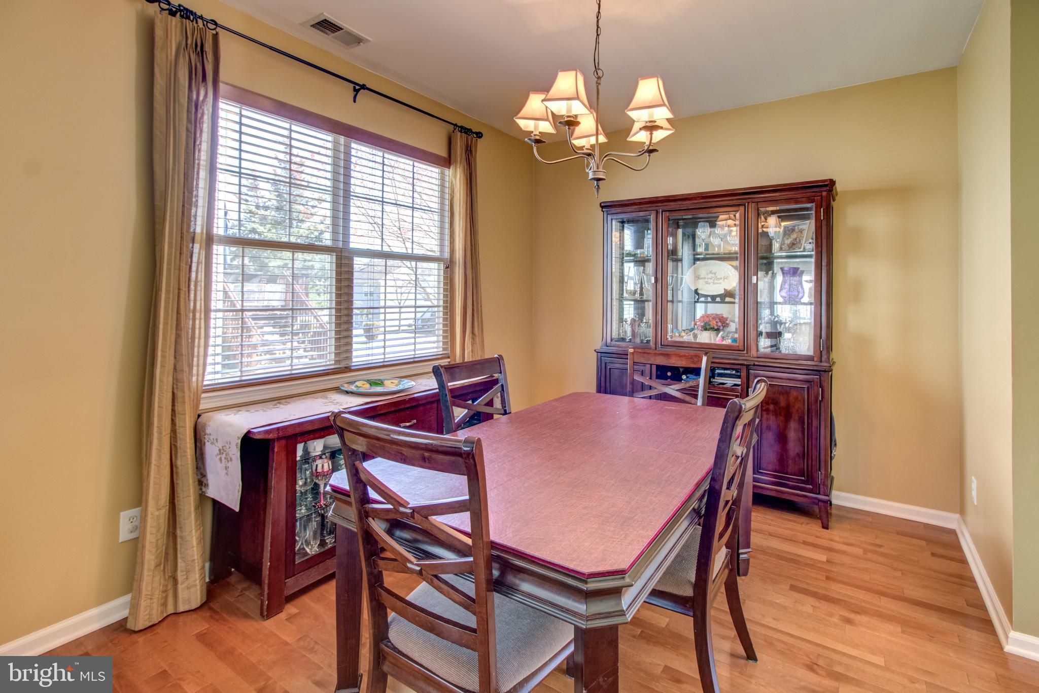 18 Manley Road Pennington, NJ 08534 - Photo 13 of 34