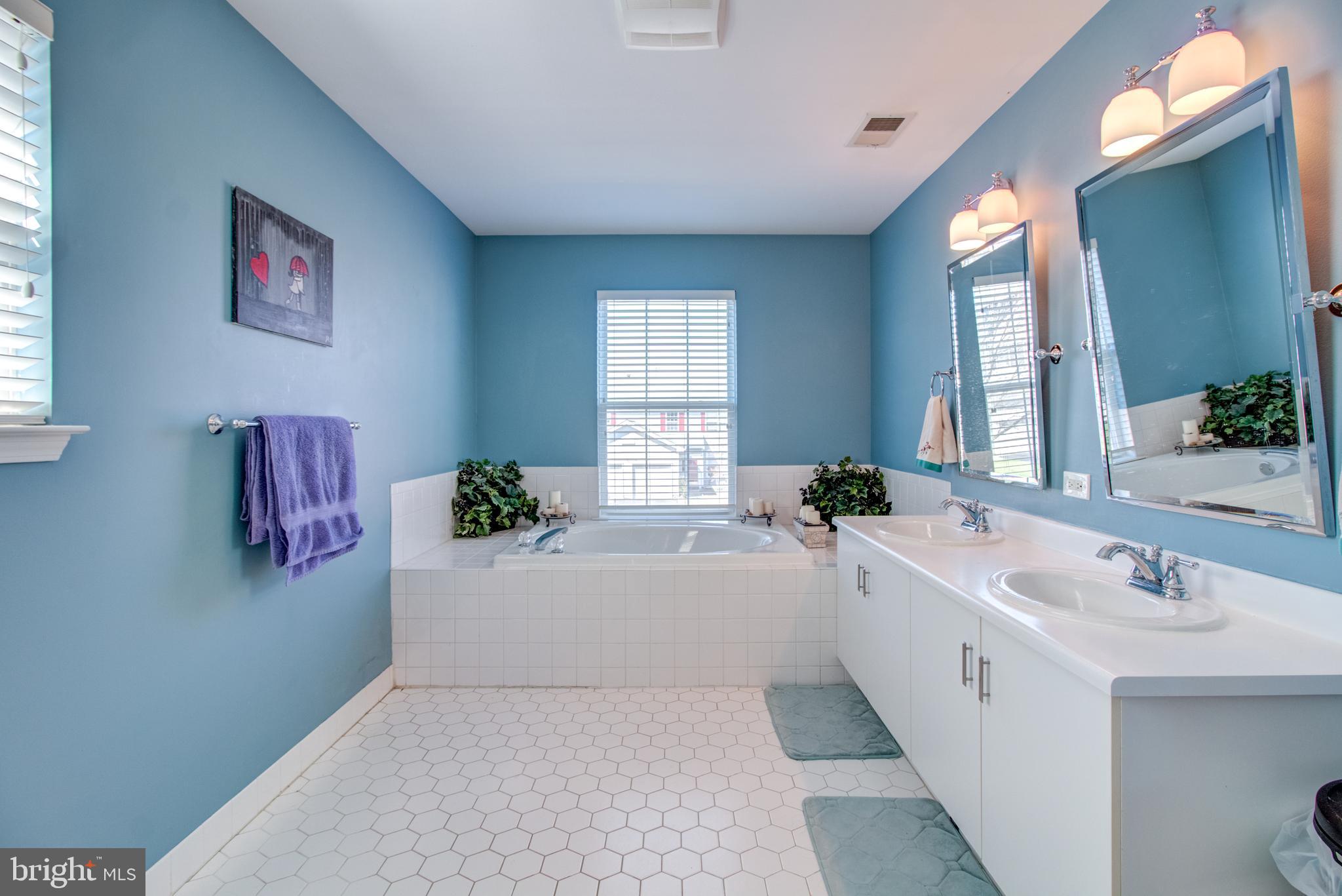 18 Manley Road Pennington, NJ 08534 - Photo 23 of 34