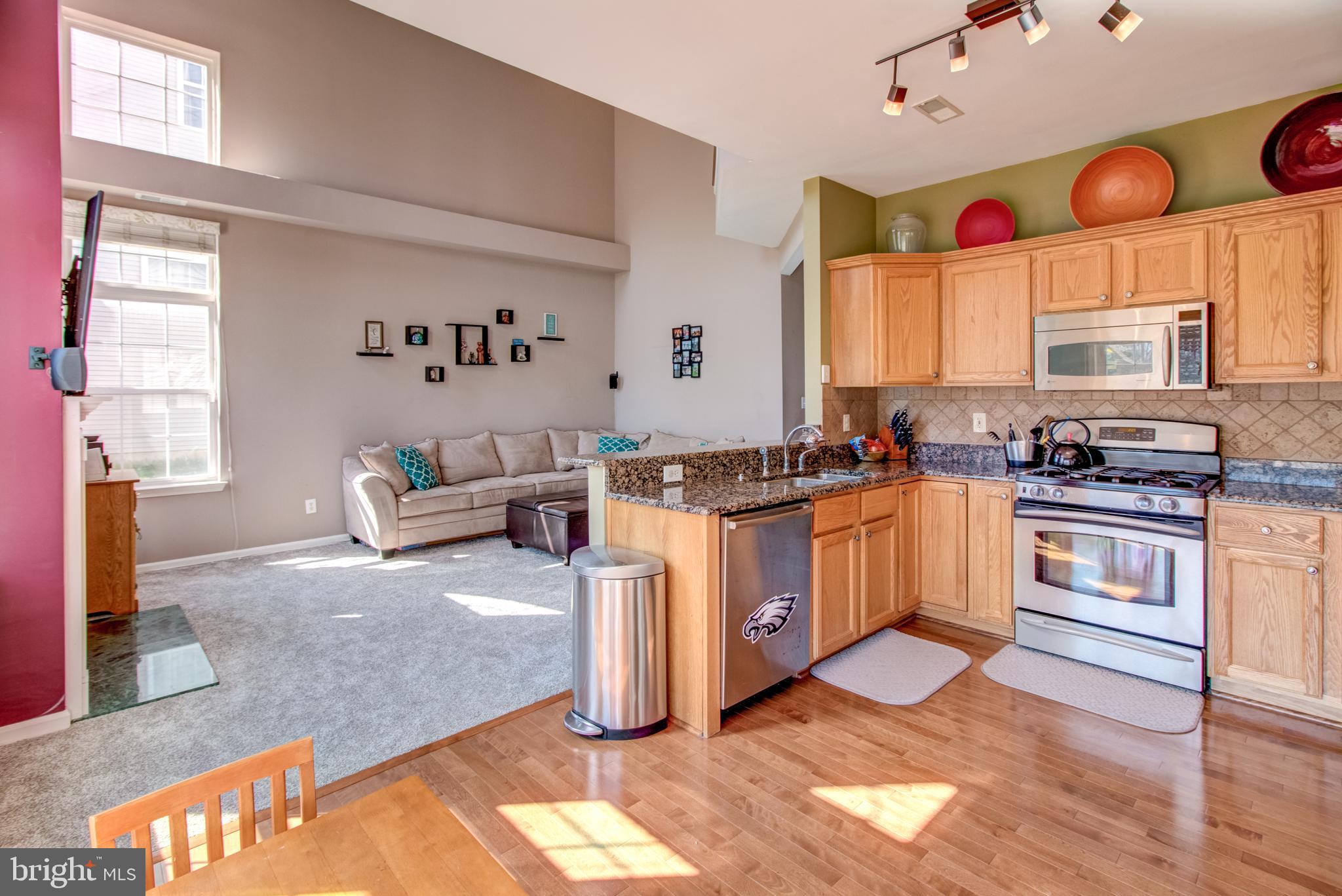 18 Manley Road Pennington, NJ 08534 - Photo 8 of 34
