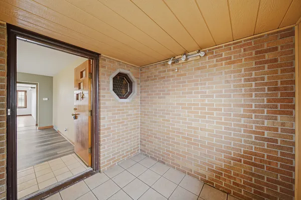 $279,900 | 34078-1800 County Road 1800 North, Arlington, IL 61312