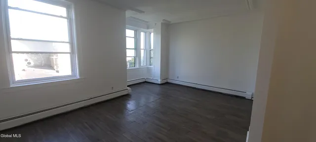 $1,850 | 9 St Joseph's Terrace, Unit 3A, Albany, NY 12210