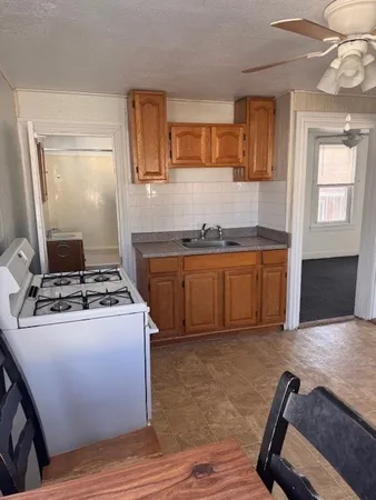 $1,400 | 23 Lawton Street, Unit 19, Pawtucket, RI 02860