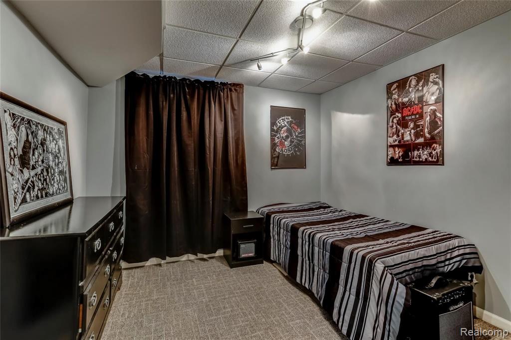 47770 Gloede Road Macomb, MI 48044 - Photo 22 of 27