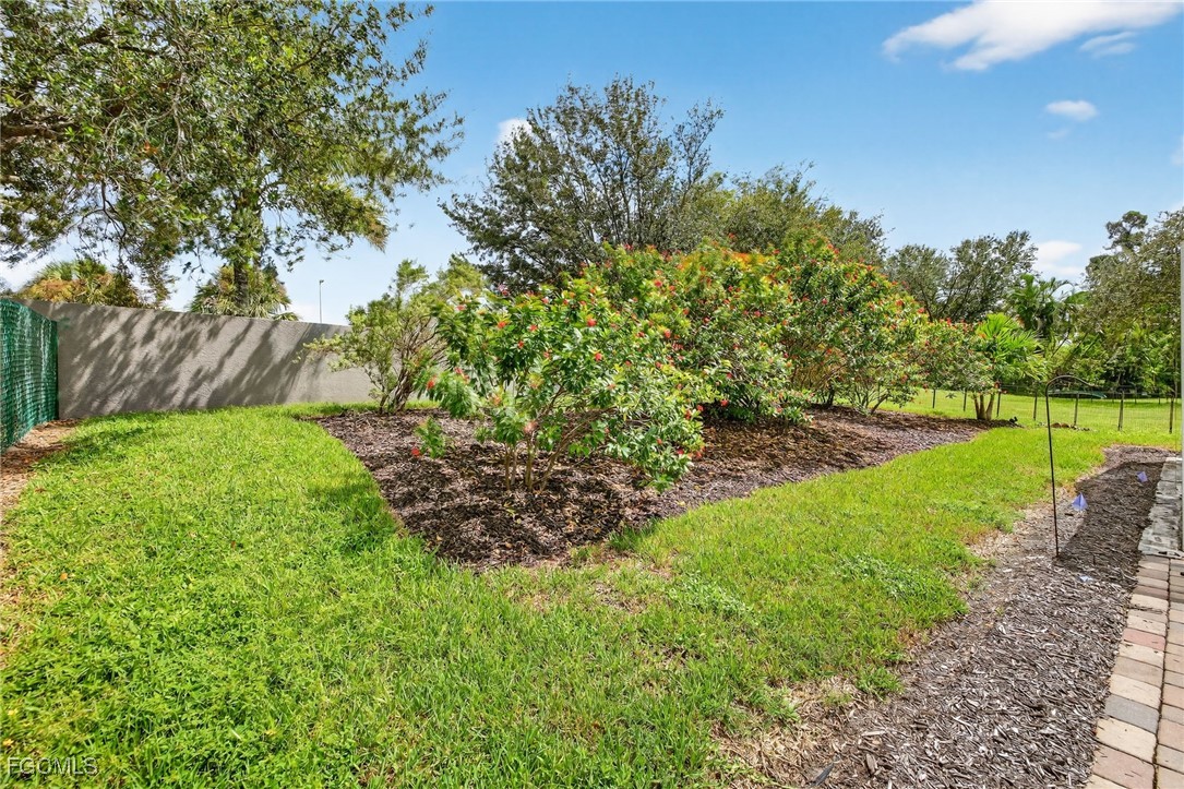 17974 Oakmont Ridge Circle Fort Myers, FL 33967 - Photo 27 of 35 a view of a garden