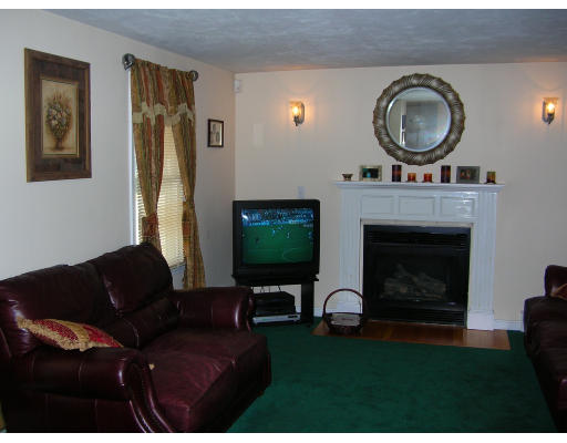 6 Apple Street Wareham, MA 02571 - Photo 7 of 8 Gallery Image 7
