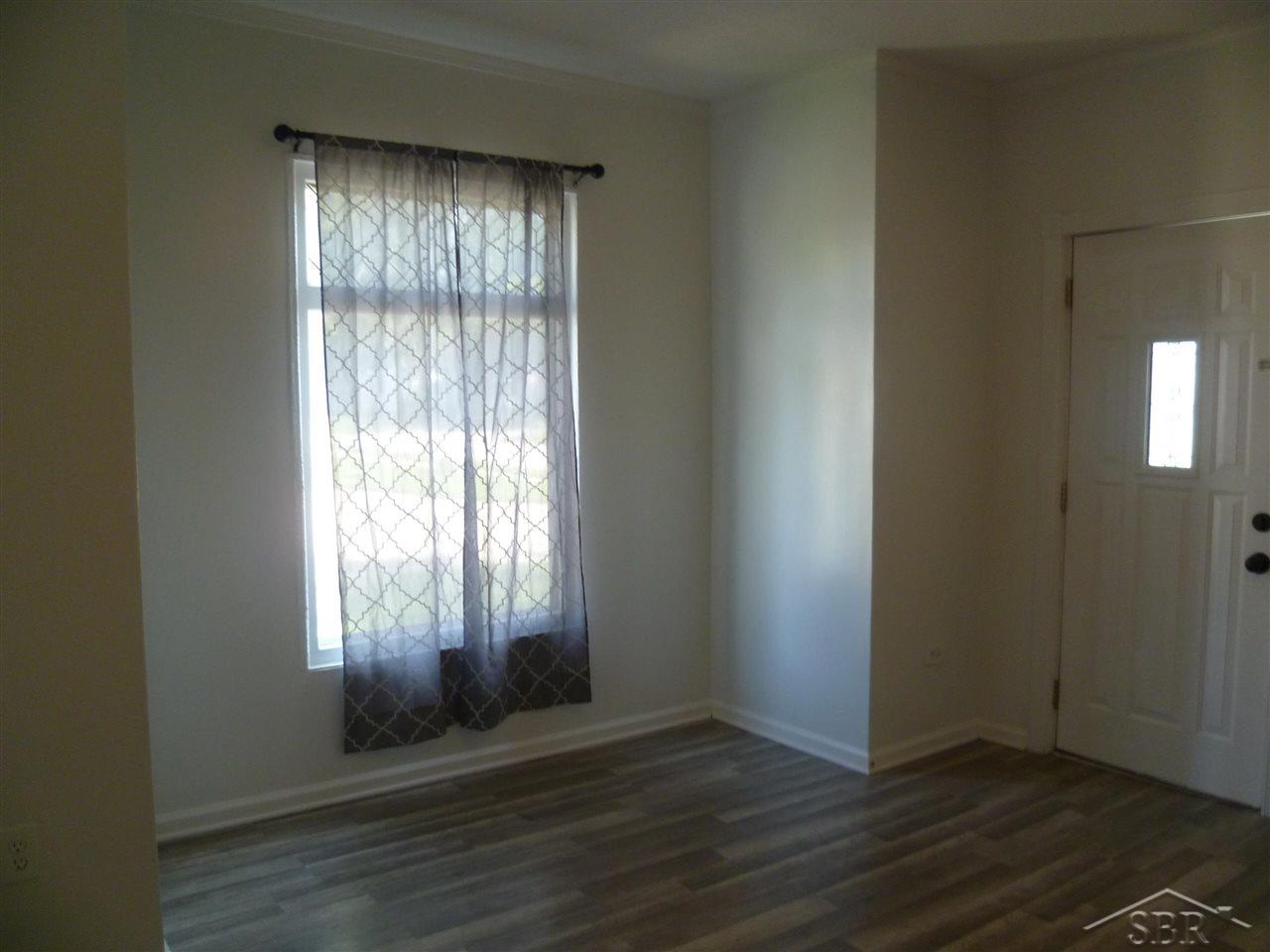 1606 Webster Street Bay City, MI 48708 - Photo 5 of 14 50050704-4.JPG