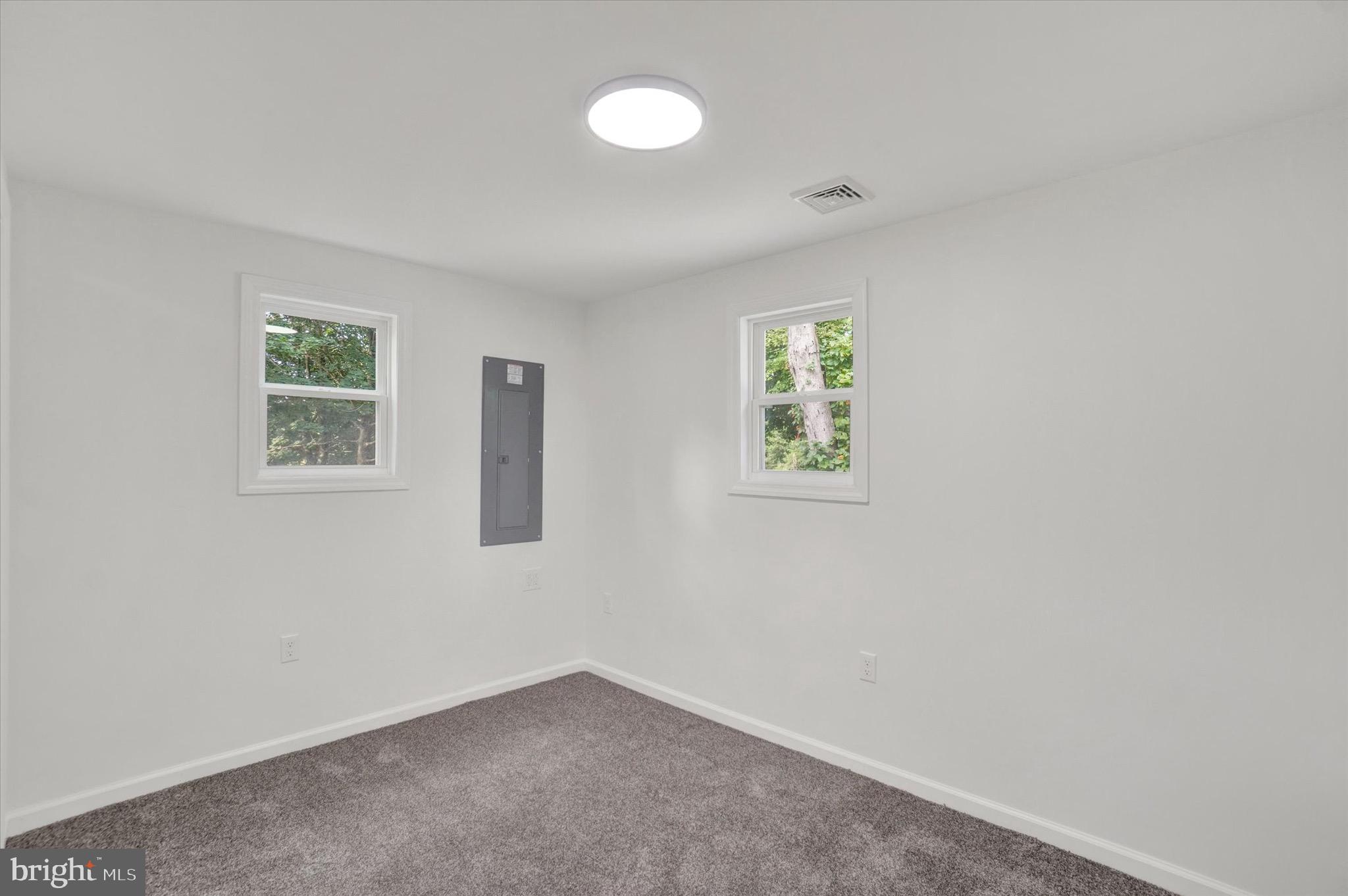 761 2nd Avenue Manchester, PA 17345 - Photo 16 of 29 an empty room with windows