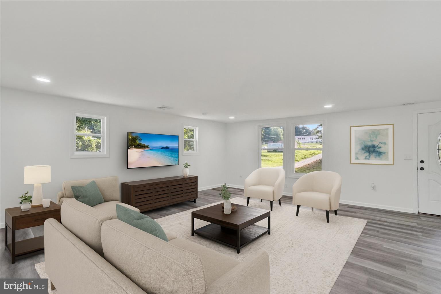 761 2nd Avenue Manchester, PA 17345 - Photo 3 of 29 a living room with furniture