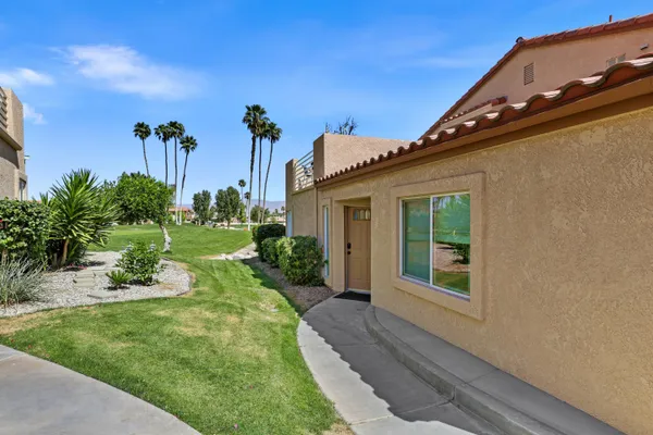 $389,900 | 78477 Magenta Drive, La Quinta, CA 92253