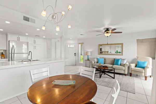 $389,900 | 78477 Magenta Drive, La Quinta, CA 92253