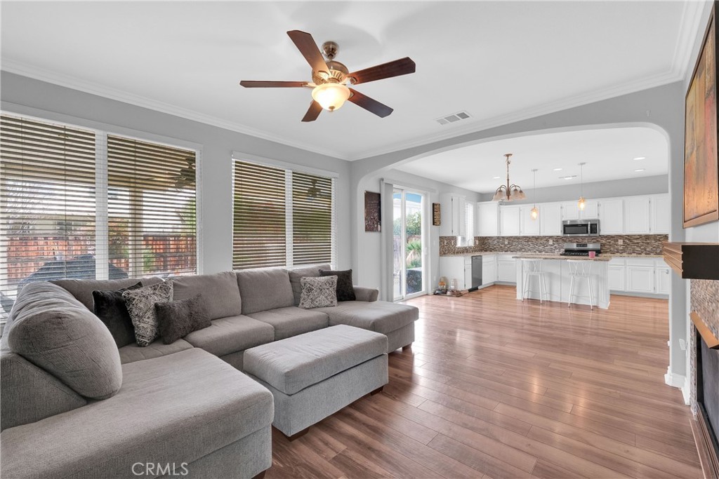 33310 Wallace Way Yucaipa, CA 92399 - Photo 11 of 34