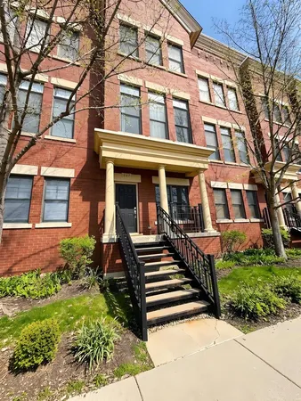 $349,900 | 141 South Grove Avenue, Elgin, IL 60120