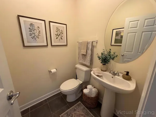 $349,900 | 141 South Grove Avenue, Elgin, IL 60120