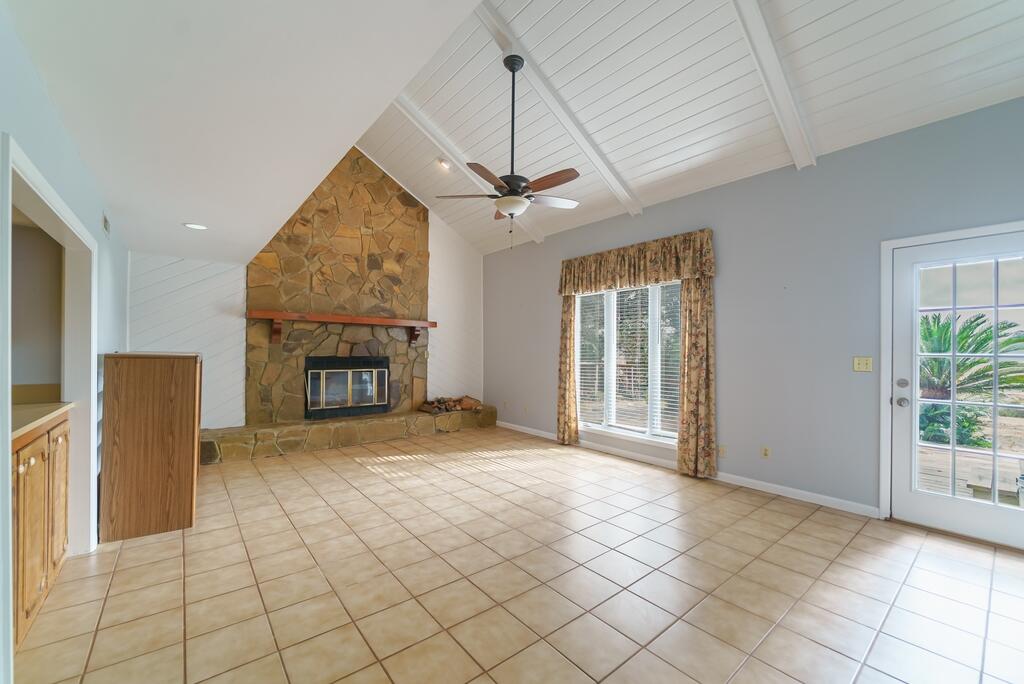 147 Oyster Point Row Charleston, SC 29412 - Photo 15 of 17 90 (8)