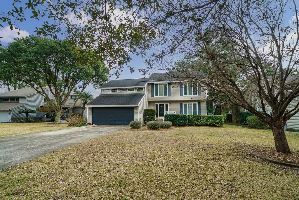 147 Oyster Point Row Charleston, SC 29412 - Photo 2 of 17 149 (3)