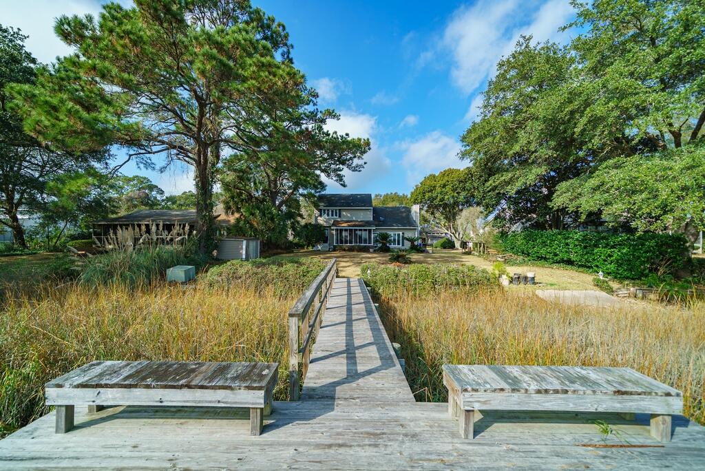147 Oyster Point Row Charleston, SC 29412 - Photo 5 of 17 26 (15)