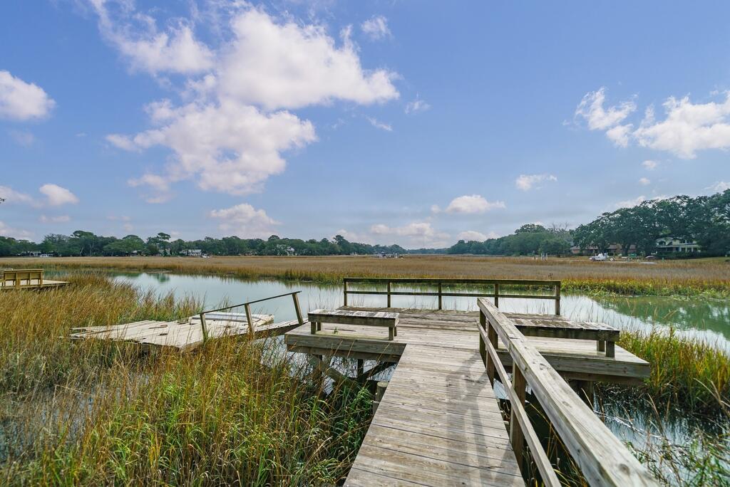 147 Oyster Point Row Charleston, SC 29412 - Photo 7 of 17 47 (14)