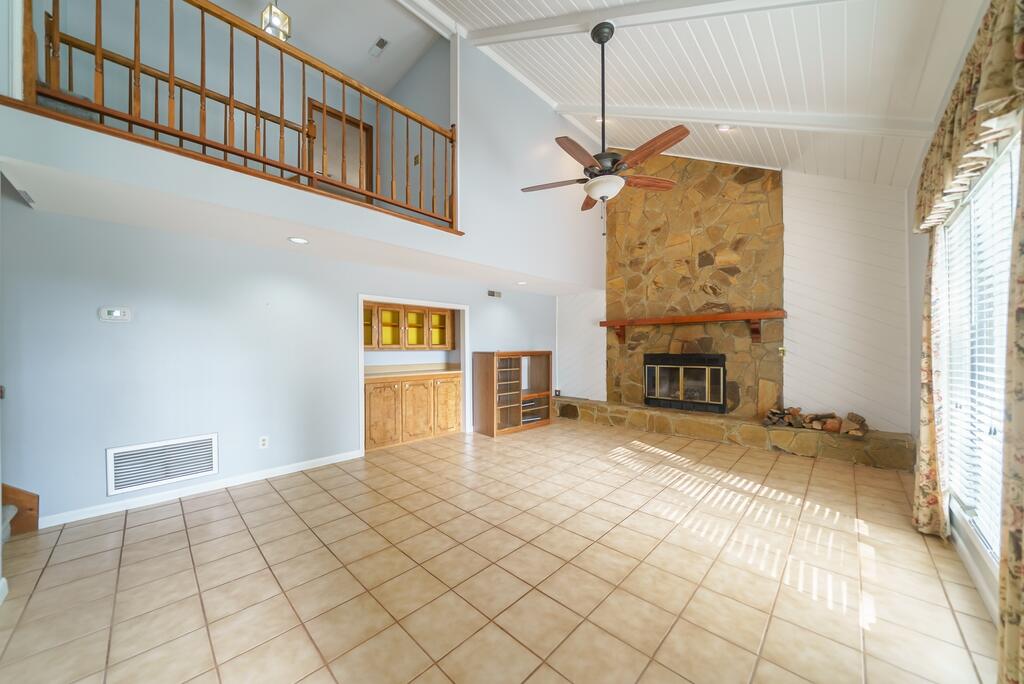 147 Oyster Point Row Charleston, SC 29412 - Photo 9 of 17 94 (6)