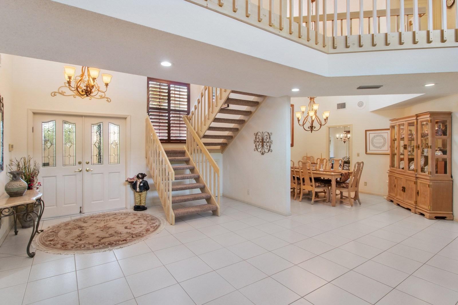 23102 L'Ermitage Circle Boca Raton, FL 33433 - Photo 3 of 34 FOYER