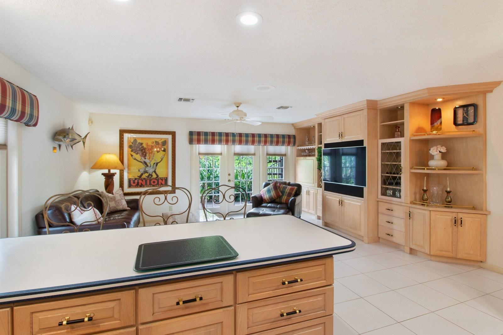23102 L'Ermitage Circle Boca Raton, FL 33433 - Photo 10 of 34 KITCHEN