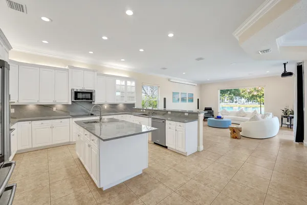 $2,695,000 | 2846 Juniper Lane, Davie, FL 33330