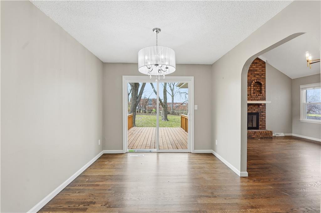 1202 Southwest Walnut Street Lee's Summit, MO 64081 - Photo 15 of 42