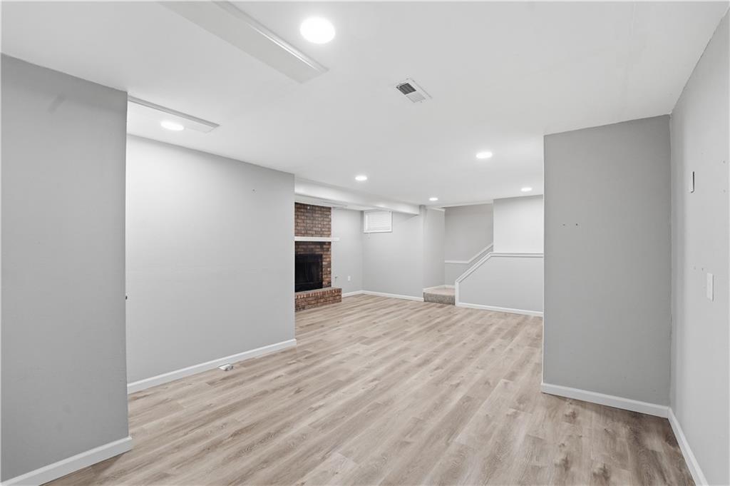 1202 Southwest Walnut Street Lee's Summit, MO 64081 - Photo 34 of 42