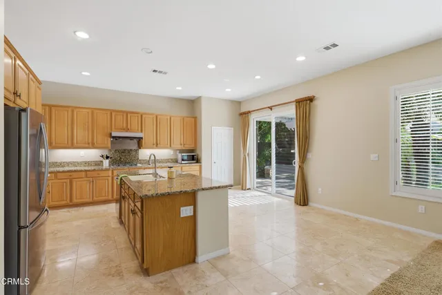 $1,225,000 | 1758 Via Pajaro, Camarillo, CA 93012