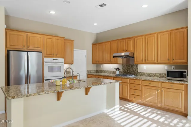 $1,225,000 | 1758 Via Pajaro, Camarillo, CA 93012