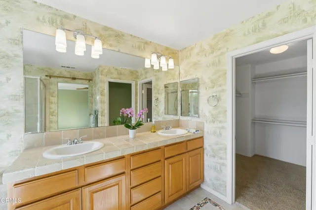 $1,225,000 | 1758 Via Pajaro, Camarillo, CA 93012