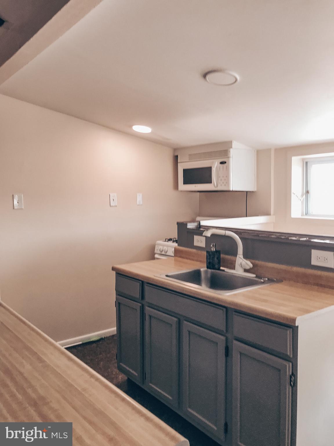1923 East Pratt Street, Unit 3F Baltimore, MD 21231 - Photo 7 of 11 Kithcen