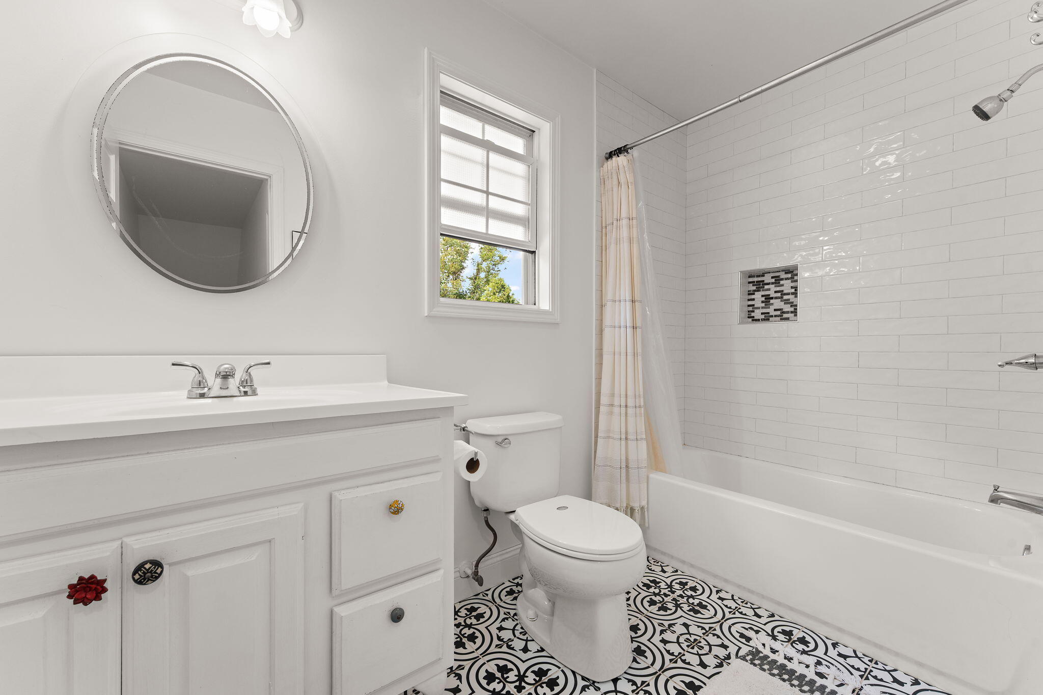 1207 Martinal Road Valparaiso, IN 46383 - Photo 19 of 29 2048x1365