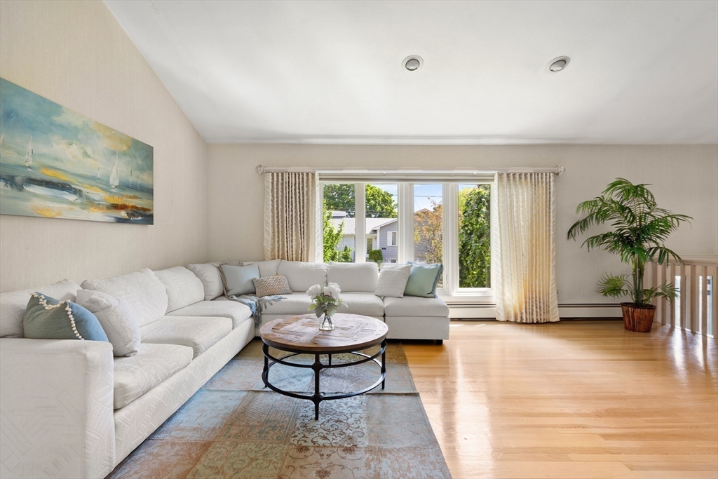 4 Gerald Road Marblehead, MA 01945 - Photo 6 of 42