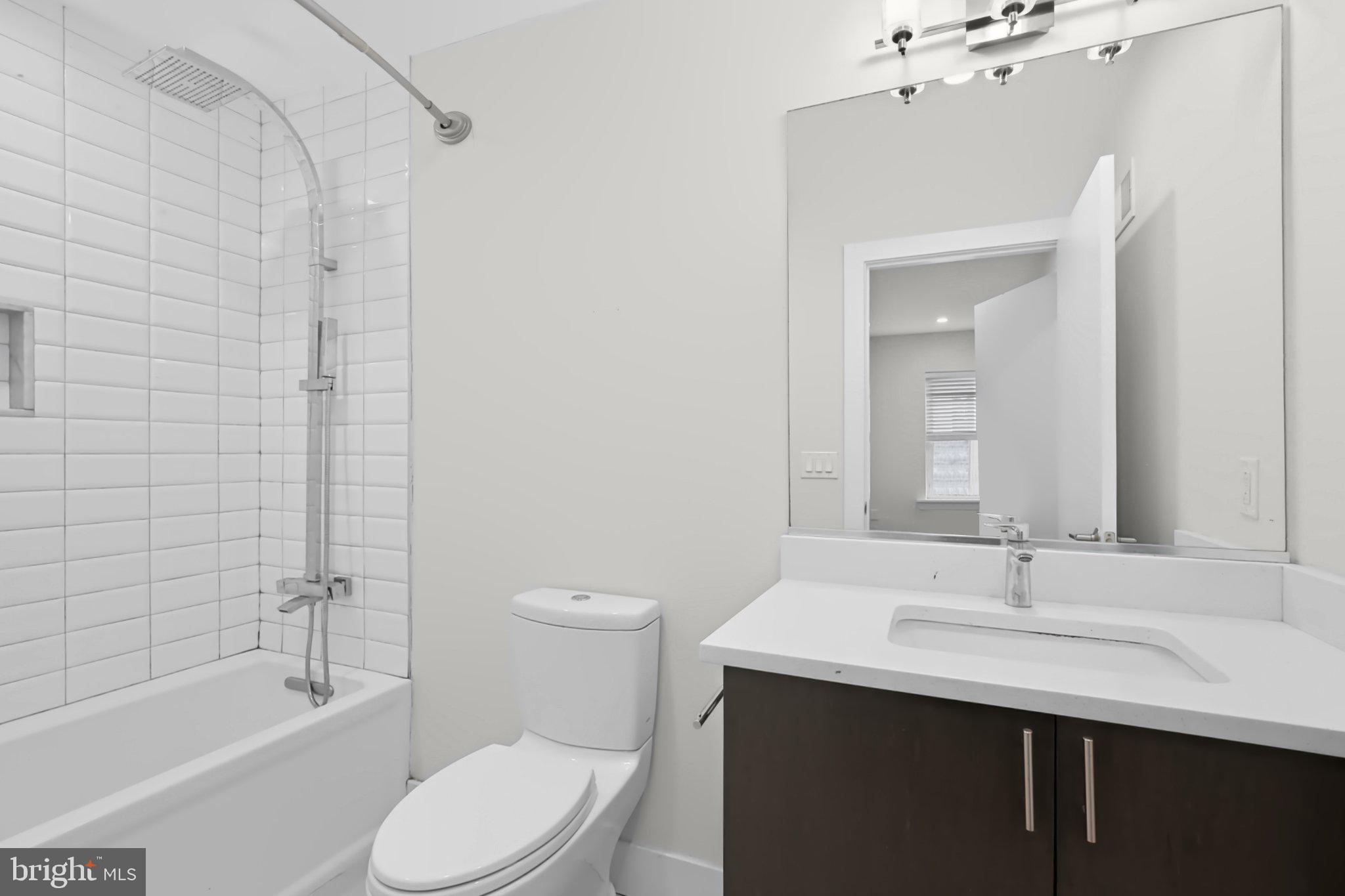 2527 Graduate Square Philadelphia, PA 19146 - Photo 26 of 45 Gallery Image 26