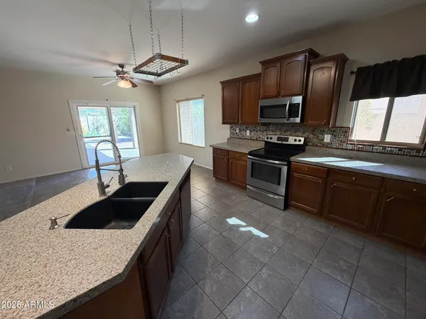 $409,000 | 381 South 165th Drive, Goodyear, AZ 85338