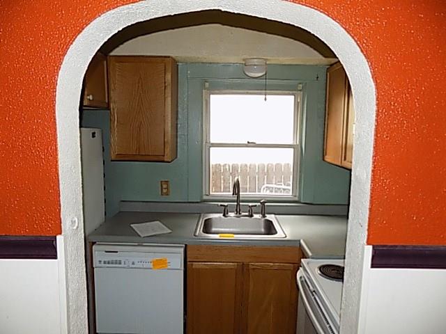 212 Rustic Avenue Pittsburgh, PA 15210 - Photo 17 of 25 Gallery Image 17
