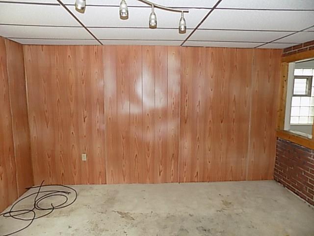 212 Rustic Avenue Pittsburgh, PA 15210 - Photo 18 of 25 Gallery Image 18