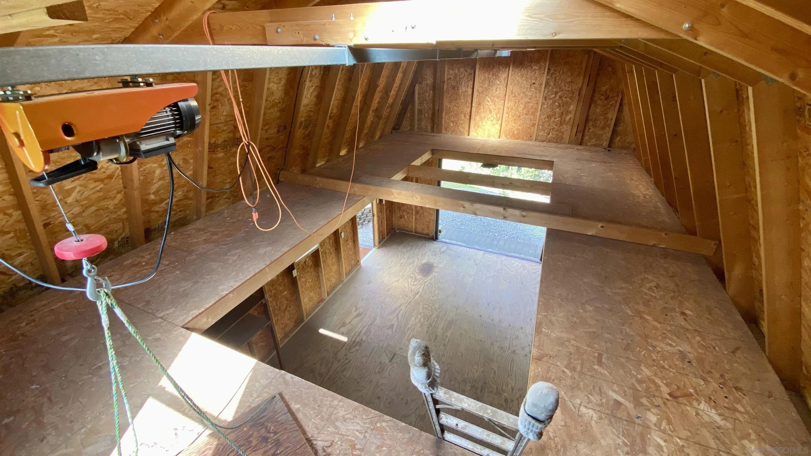 4351 Crestview Drive La Mesa, CA 91941 - Photo 44 of 49 a view of a living room with furniture