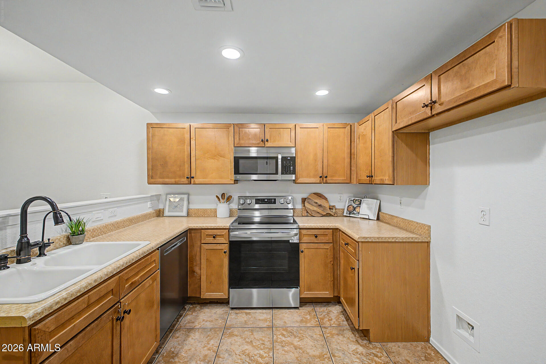 3150 East Beardsley Road, Unit 1071 Phoenix, AZ 85050 - Photo 12 of 40 12 - Beardsley