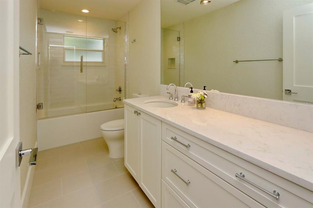 4307 West Roland Street Tampa, FL 33609 - Photo 22 of 26