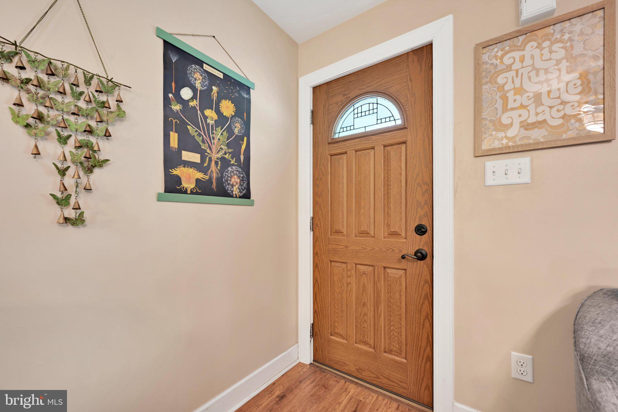17 Southwest Lawn Road Pottsville, PA 17901 - Photo 6 of 31 Foyer