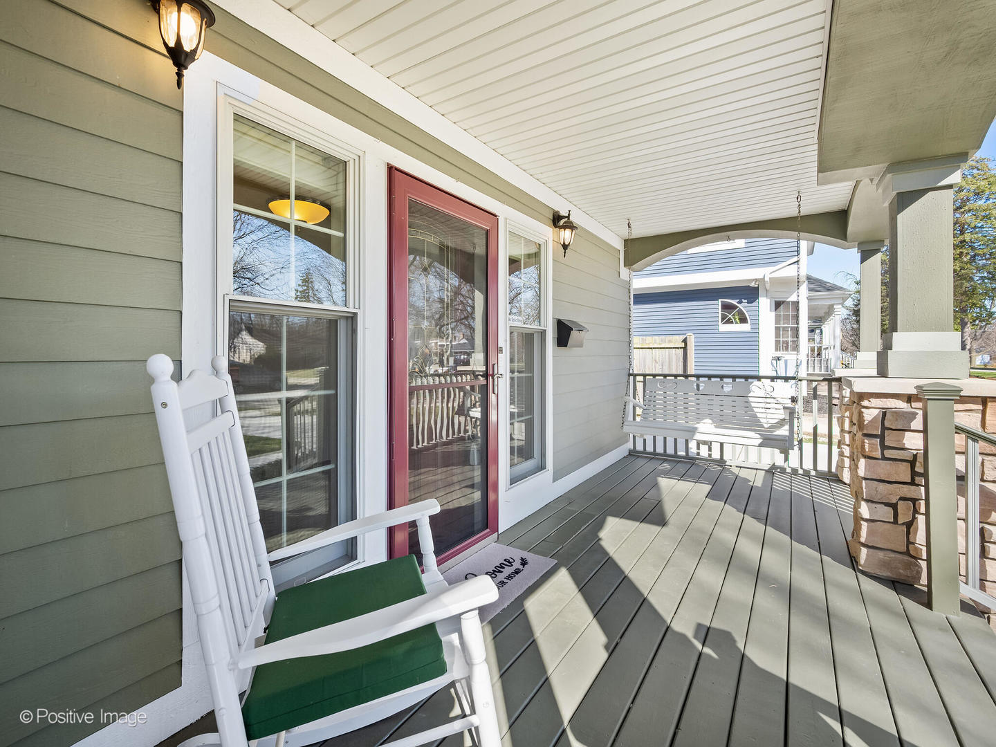 1607 East Indiana Street Wheaton, IL 60187 - Photo 4 of 31 a balcony view with a seating space