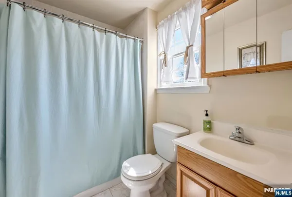 $679,000 | 28 William Street, Rochelle Park, NJ 07662