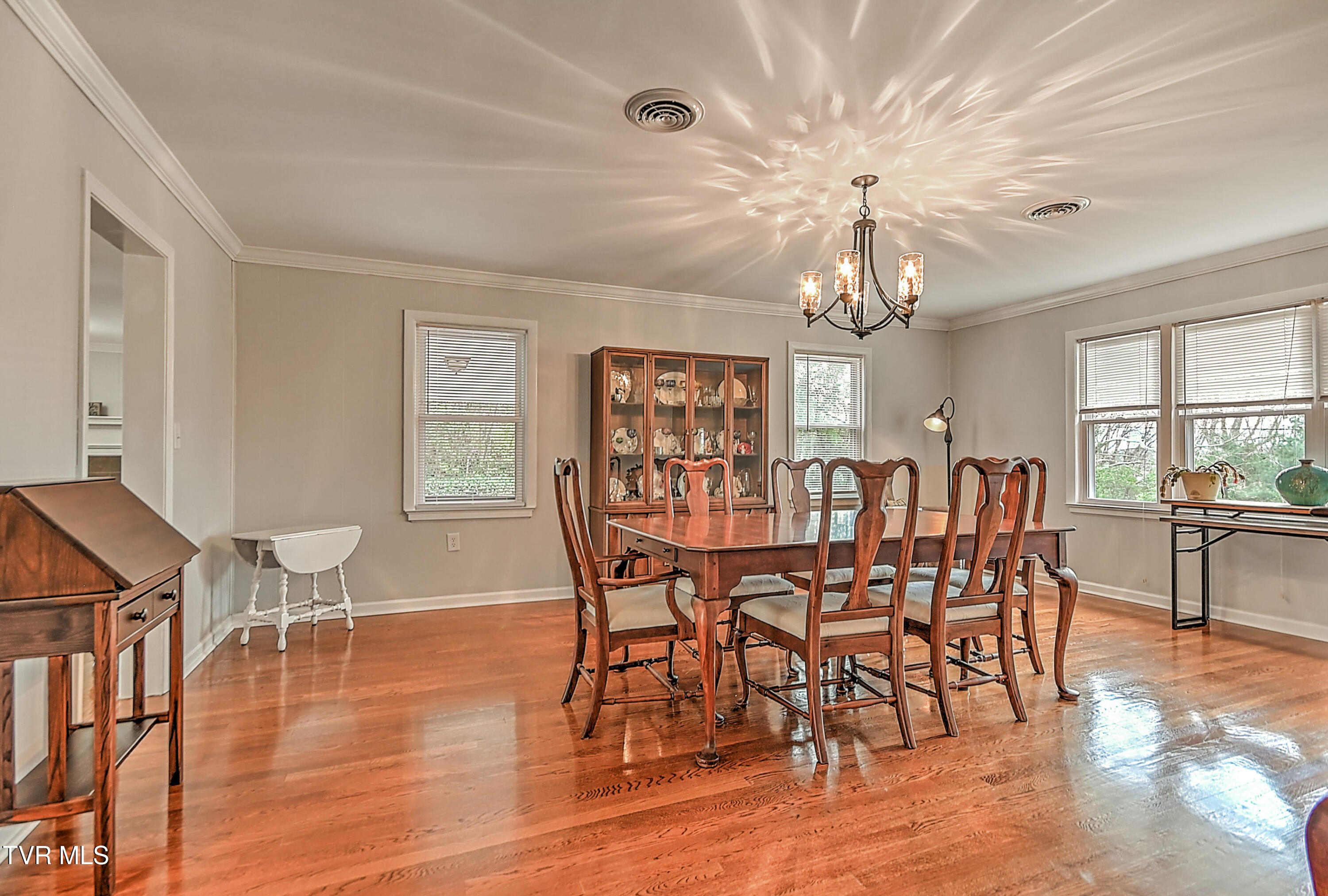 525 Cheyenne Road Bristol, VA 24201 - Photo 20 of 57 525 Cheyenne KB-11