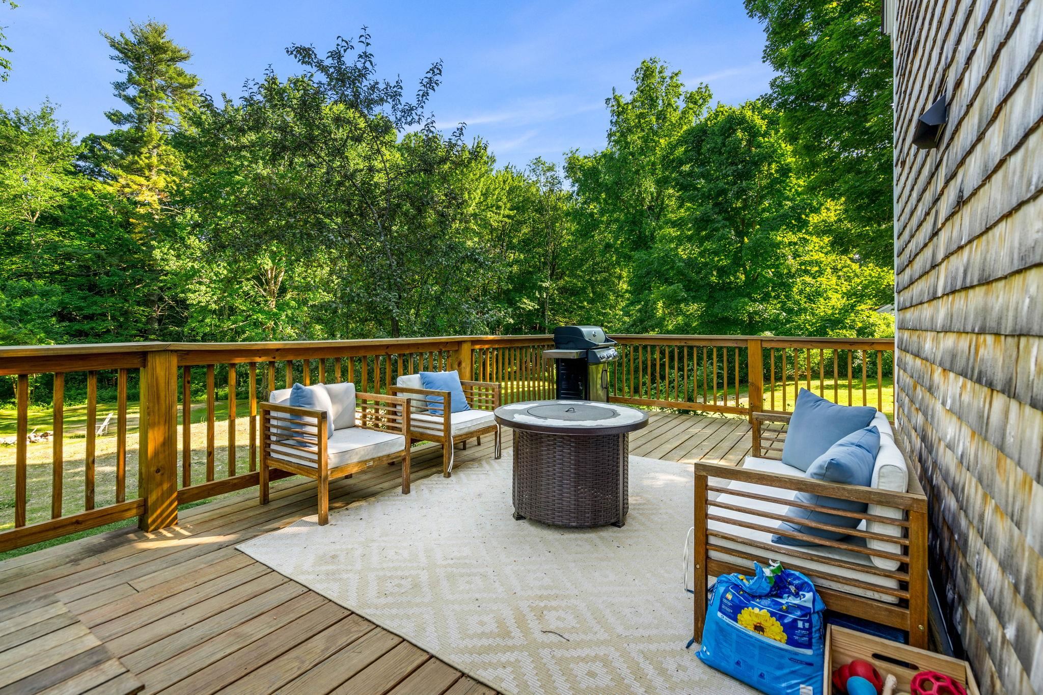 10 School Street Epping, NH 03042 - Photo 17 of 30