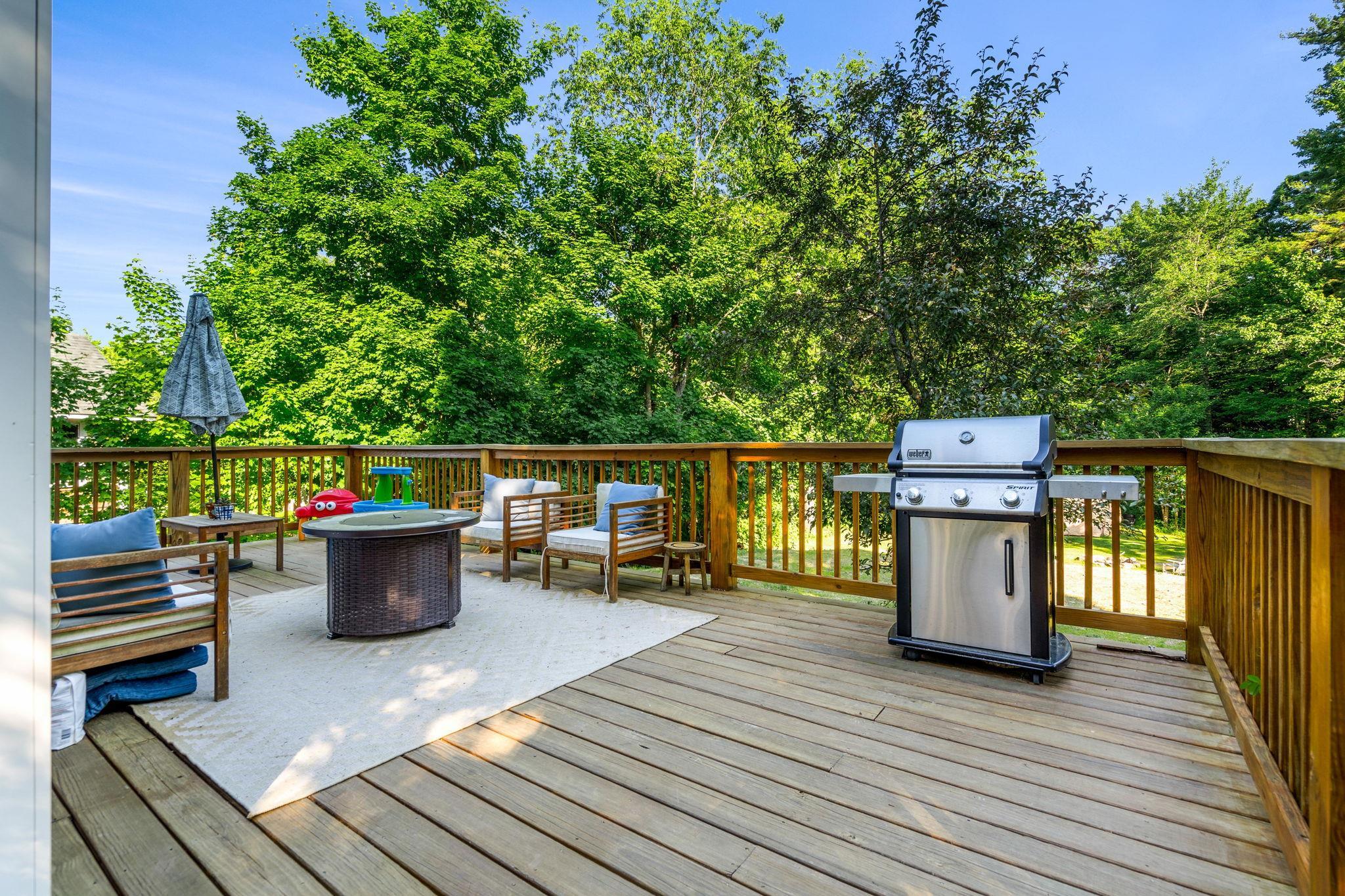 10 School Street Epping, NH 03042 - Photo 18 of 30